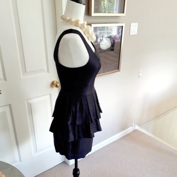 NWOT H & M black short fitted sleeveless dress - Picture 7 of 8